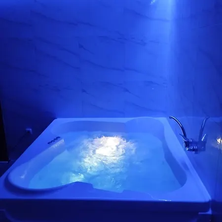 Prenociste Silver Lux Srebrno Jezero *