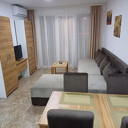 Aparthotel Prenociste Silver Lux Srebrno Jezero *