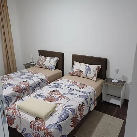 Prenociste Silver Lux Srebrno Jezero Veliko Gradiste