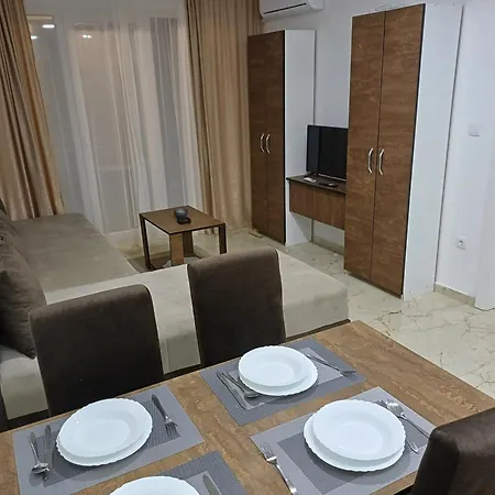 Prenociste Silver Lux Srebrno Jezero * Veliko Gradiste