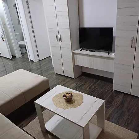 Prenociste Silver Lux Srebrno Jezero Aparthotel Veliko Gradište