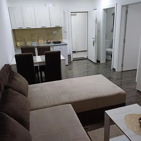 Aparthotel Prenociste Silver Lux Srebrno Jezero