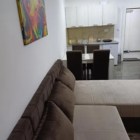 Aparthotel Prenociste Silver Lux Srebrno Jezero 4*