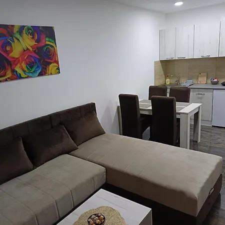 Aparthotel Prenociste Silver Lux Srebrno Jezero Veliko Gradište