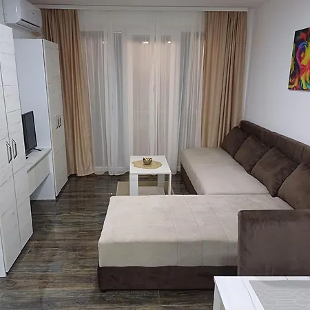 Prenociste Silver Lux Srebrno Jezero