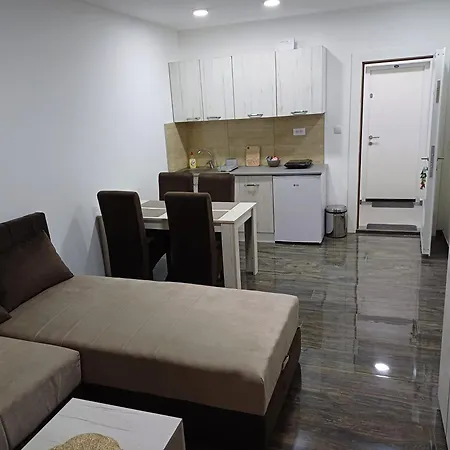 Prenociste Silver Lux Srebrno Jezero Aparthotel *