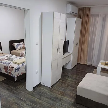 Prenociste Silver Lux Srebrno Jezero Aparthotel