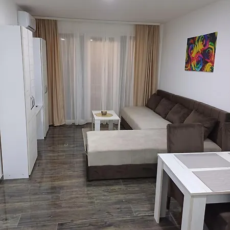 Aparthotel Prenociste Silver Lux Srebrno Jezero Veliko Gradište