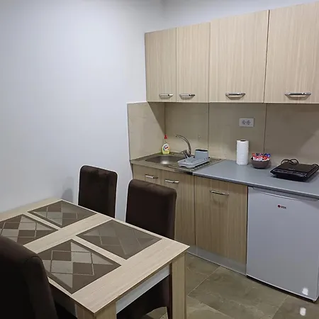 Prenociste Silver Lux Srebrno Jezero 4*