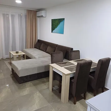 Prenociste Silver Lux Srebrno Jezero Aparthotel