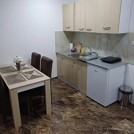 Prenociste Silver Lux Srebrno Jezero